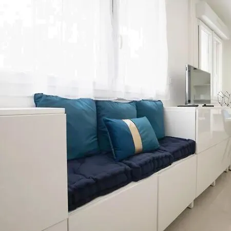 Voltaire 6 - Kp - Ideally Located In 11th District Appartement